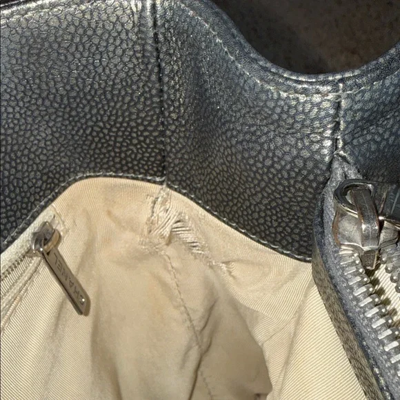 Chanel Gray Quilted Shoulder Bag - Picture 10 of 16